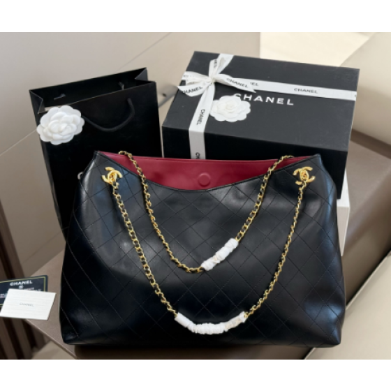 Chanel double C chain bag